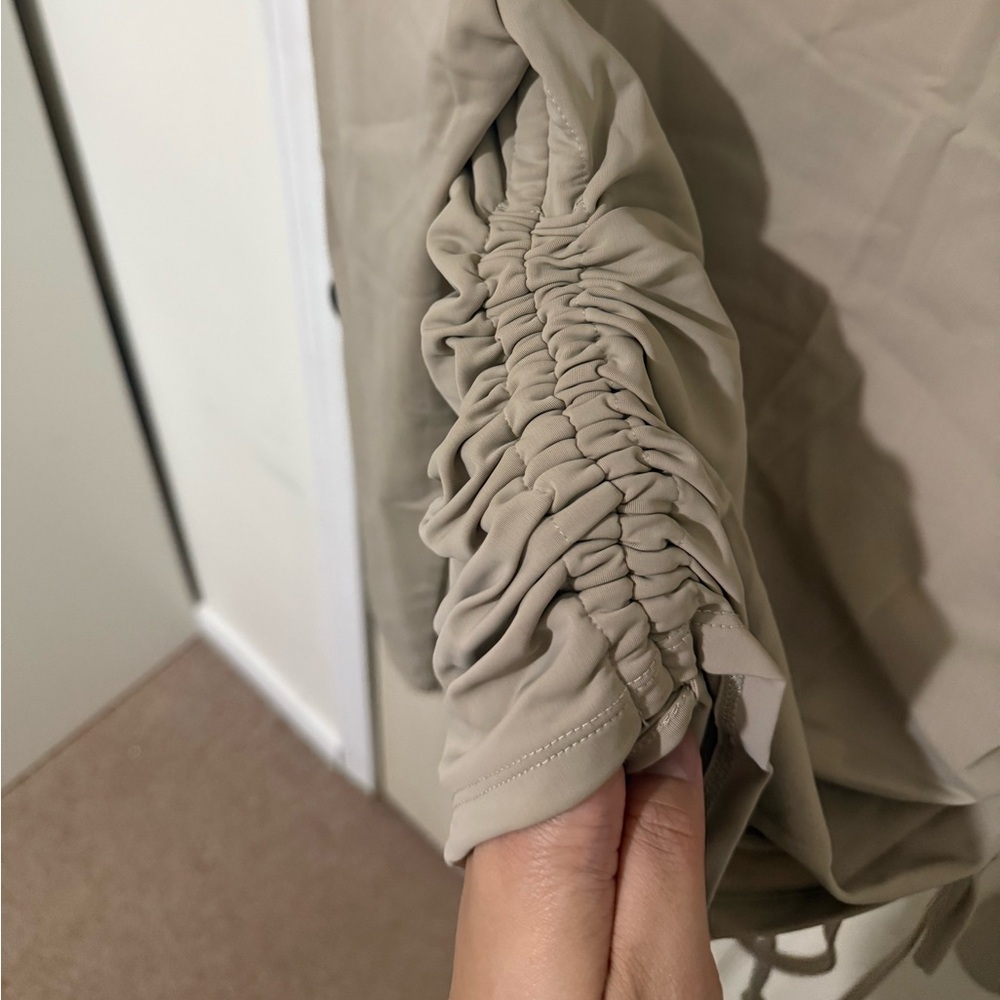 Foxy Jeans Taupe Ruched Square Neck Long Sleeve Top | Size S - Picture 11 of 12